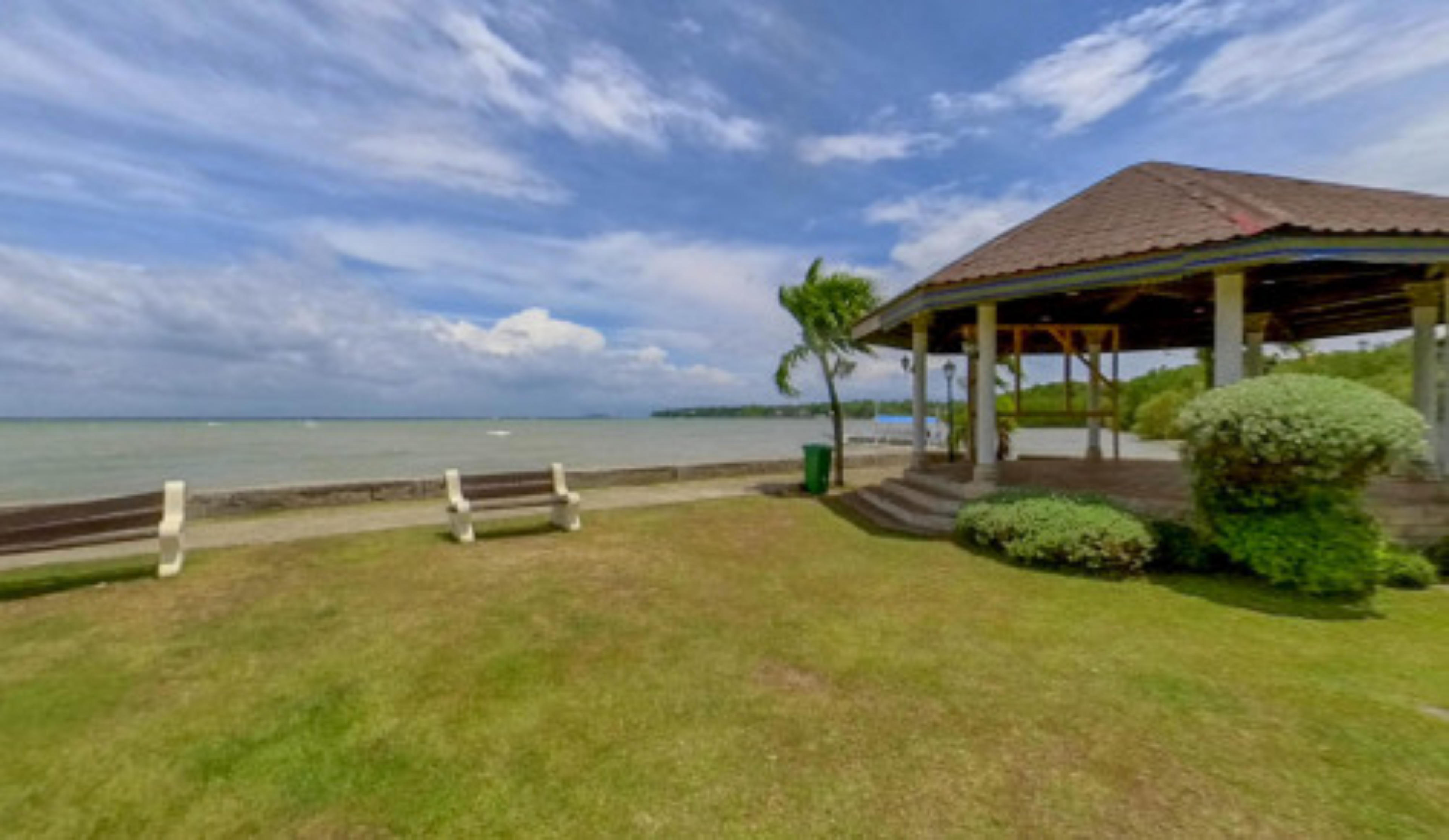 Moalboal Seaside Park, Cebu, Philippines virtual tour preview