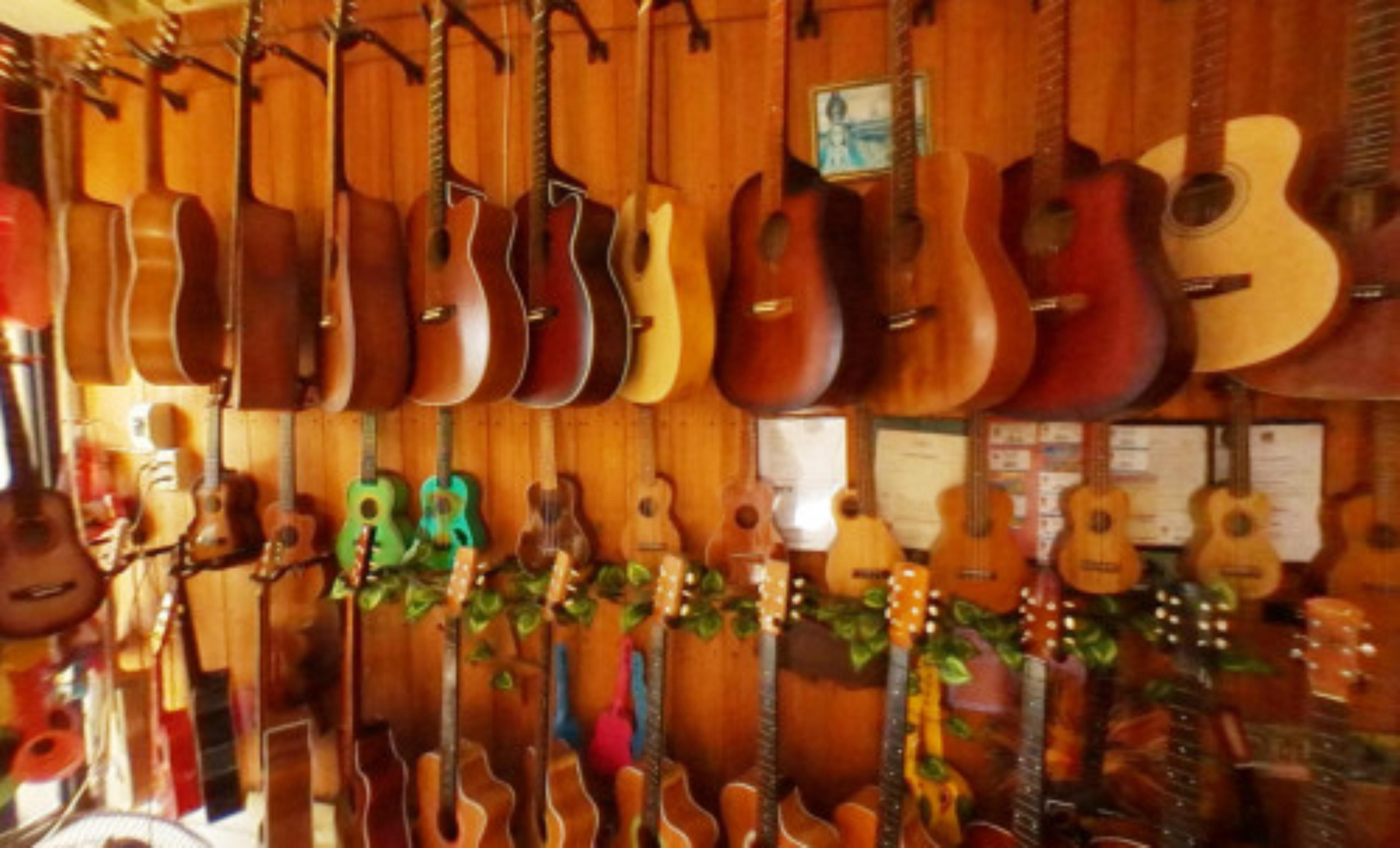 Ferangeli Guitar Handcrafter, Cebu, Philippines virtual tour preview