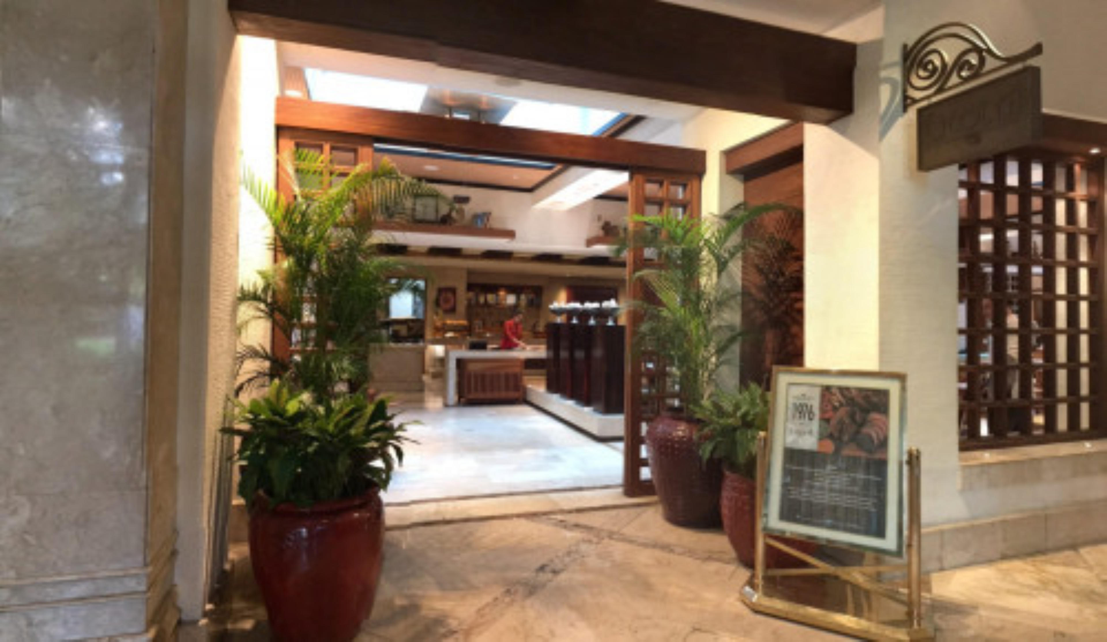 Escolta - Manila Peninsula, Manila, Philippines virtual tour preview