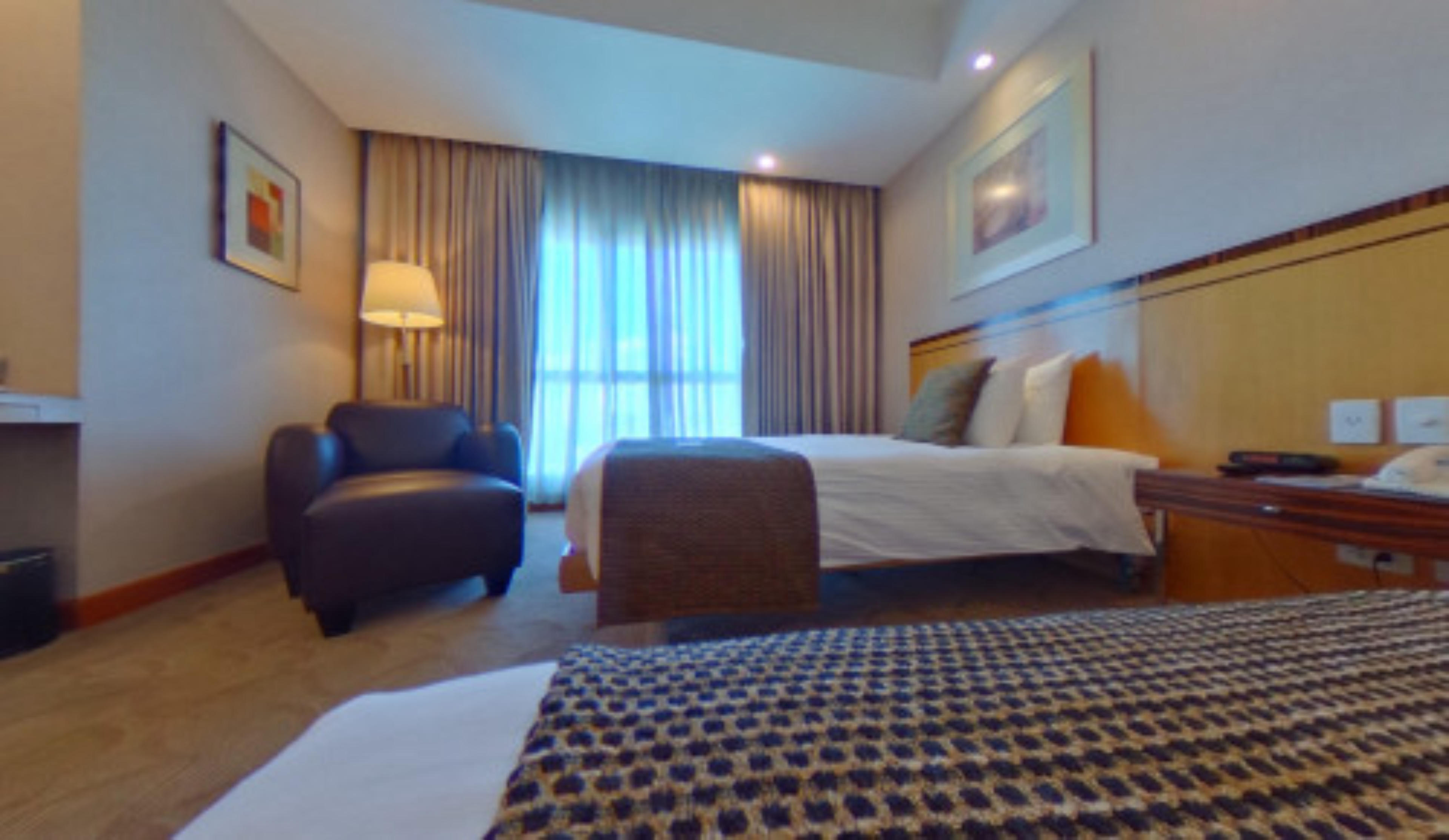 Crowne Plaza Manila Galleria, Manila, Philippines virtual tour preview