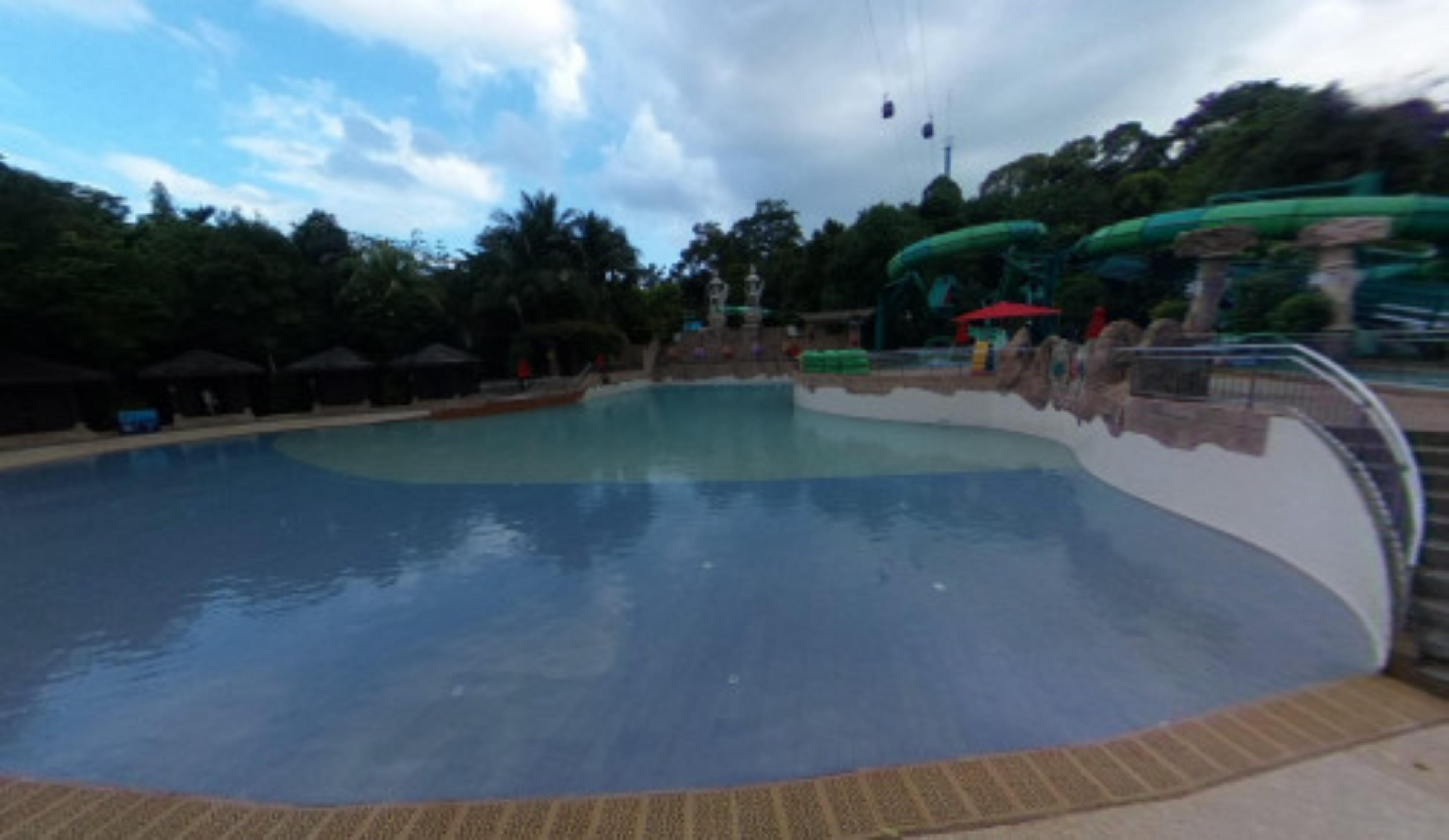 Adventure Cove Waterpark, Sentosa Island, Singapore virtual tour preview