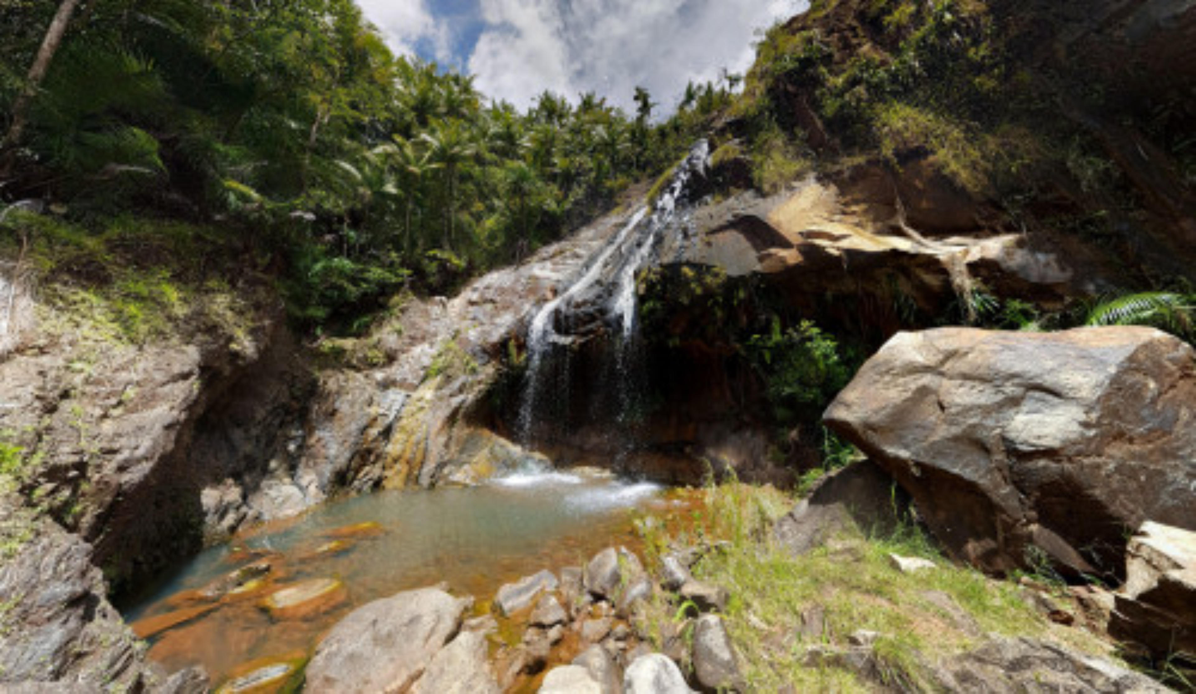 Upper Sigua Falls, Yona, Guam virtual tour preview