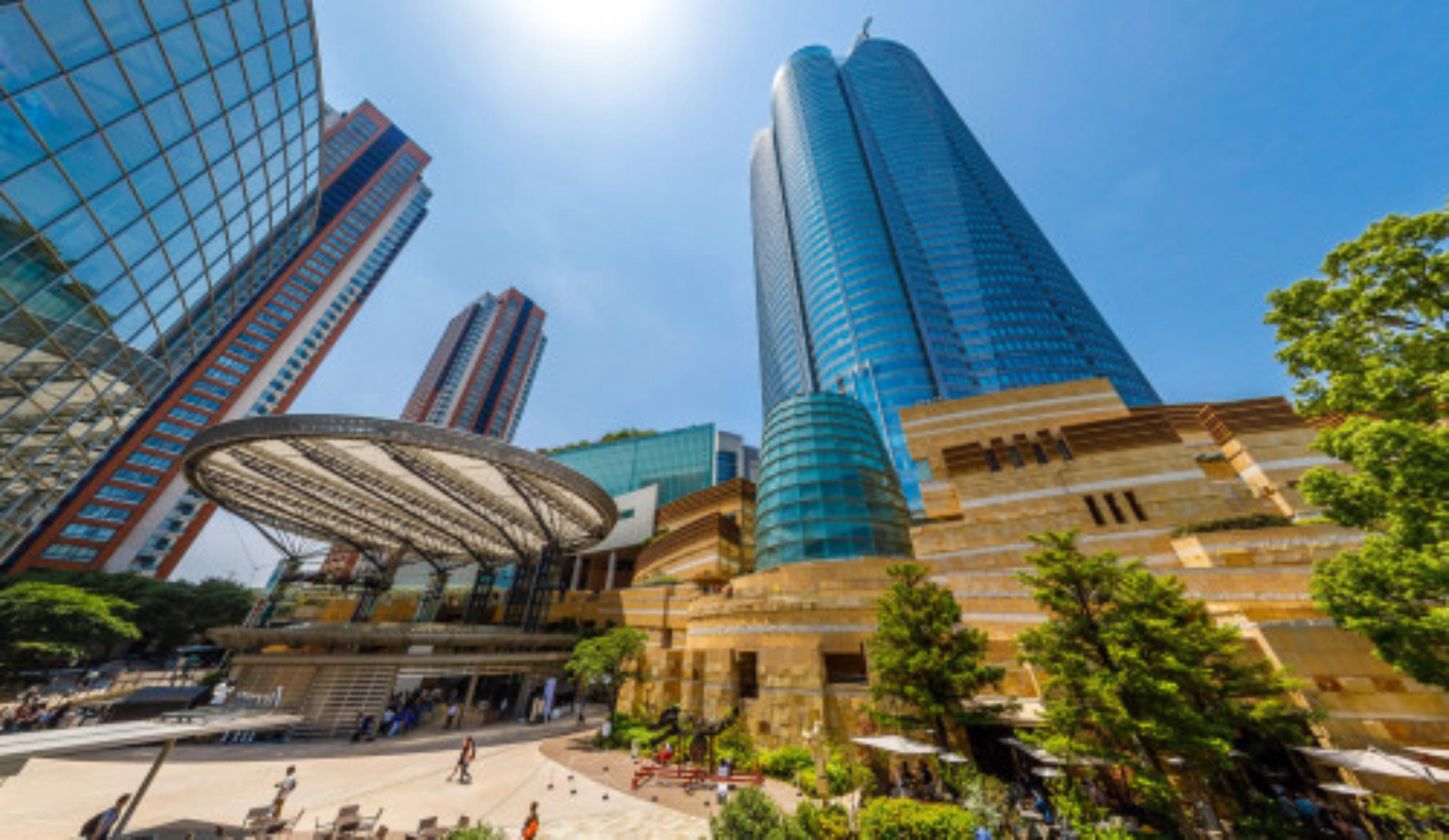 Roppongi Hills virtual tour preview