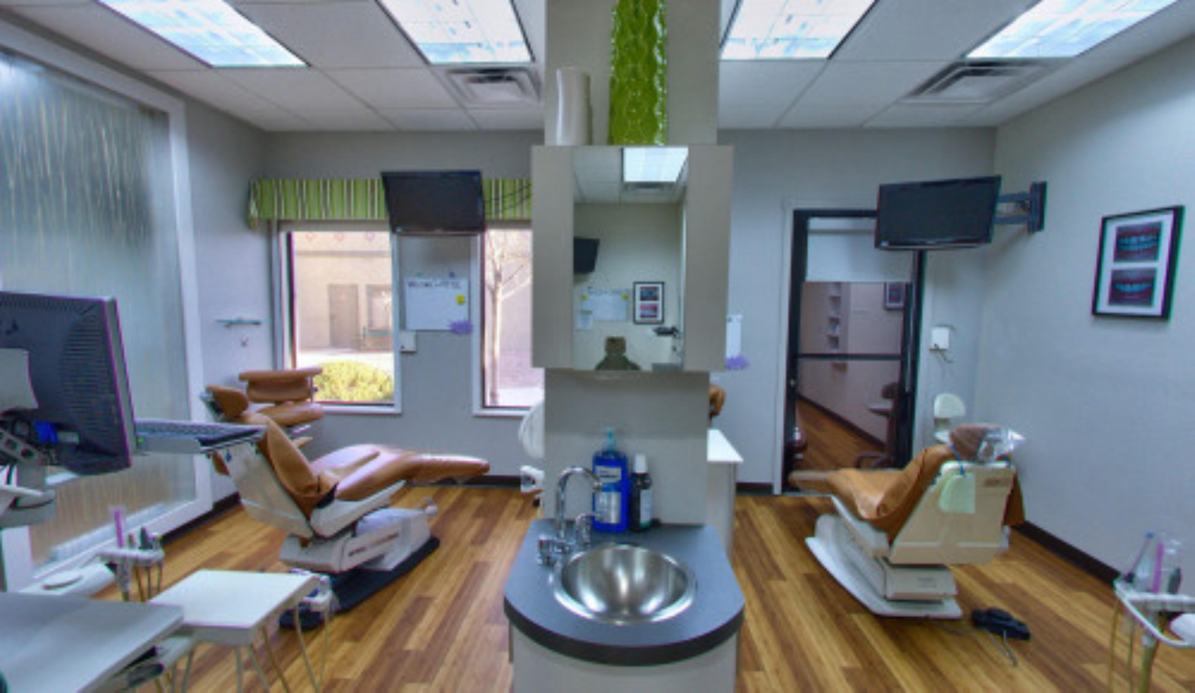 Pearly Whites Family Dentistry,  Las Vegas, USA virtual tour preview