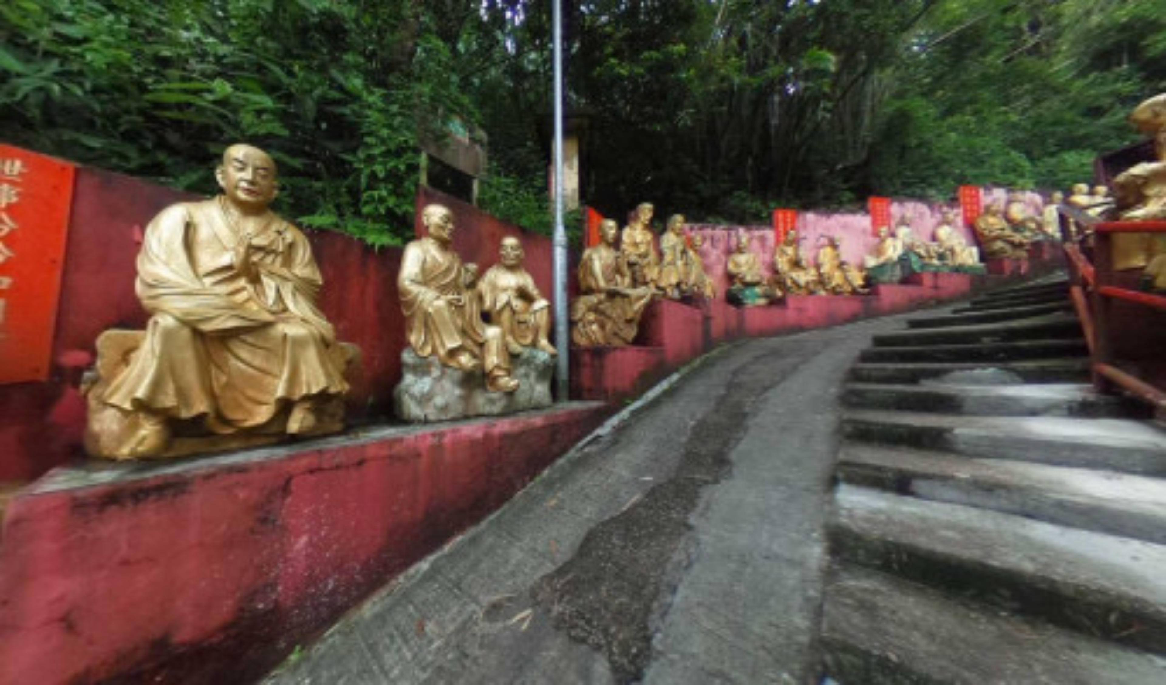Ten Thousand Buddhas Monastery virtual tour preview