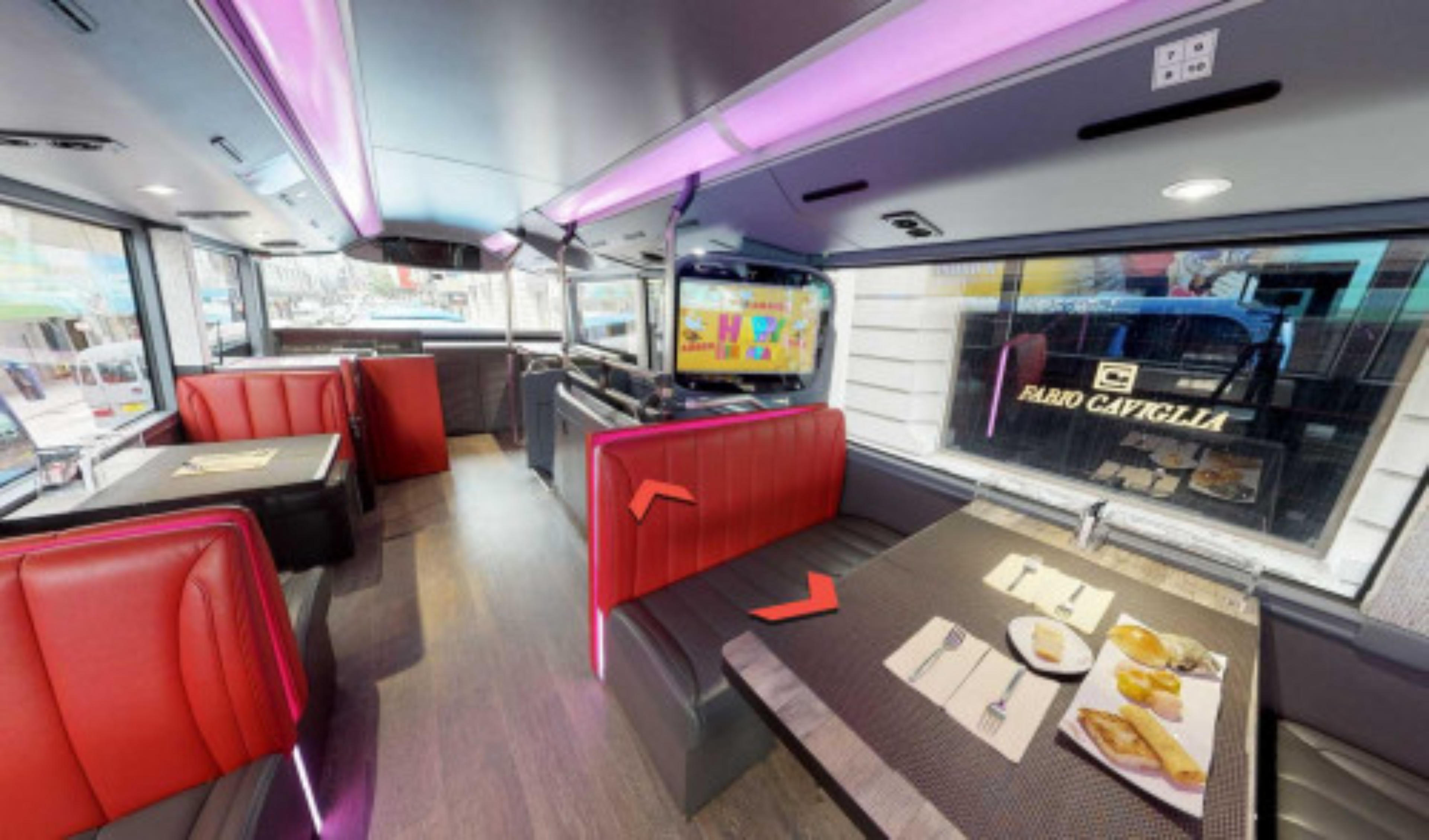 Crystal Bus Sightseeing and Dining Tour Hong Kong virtual tour preview