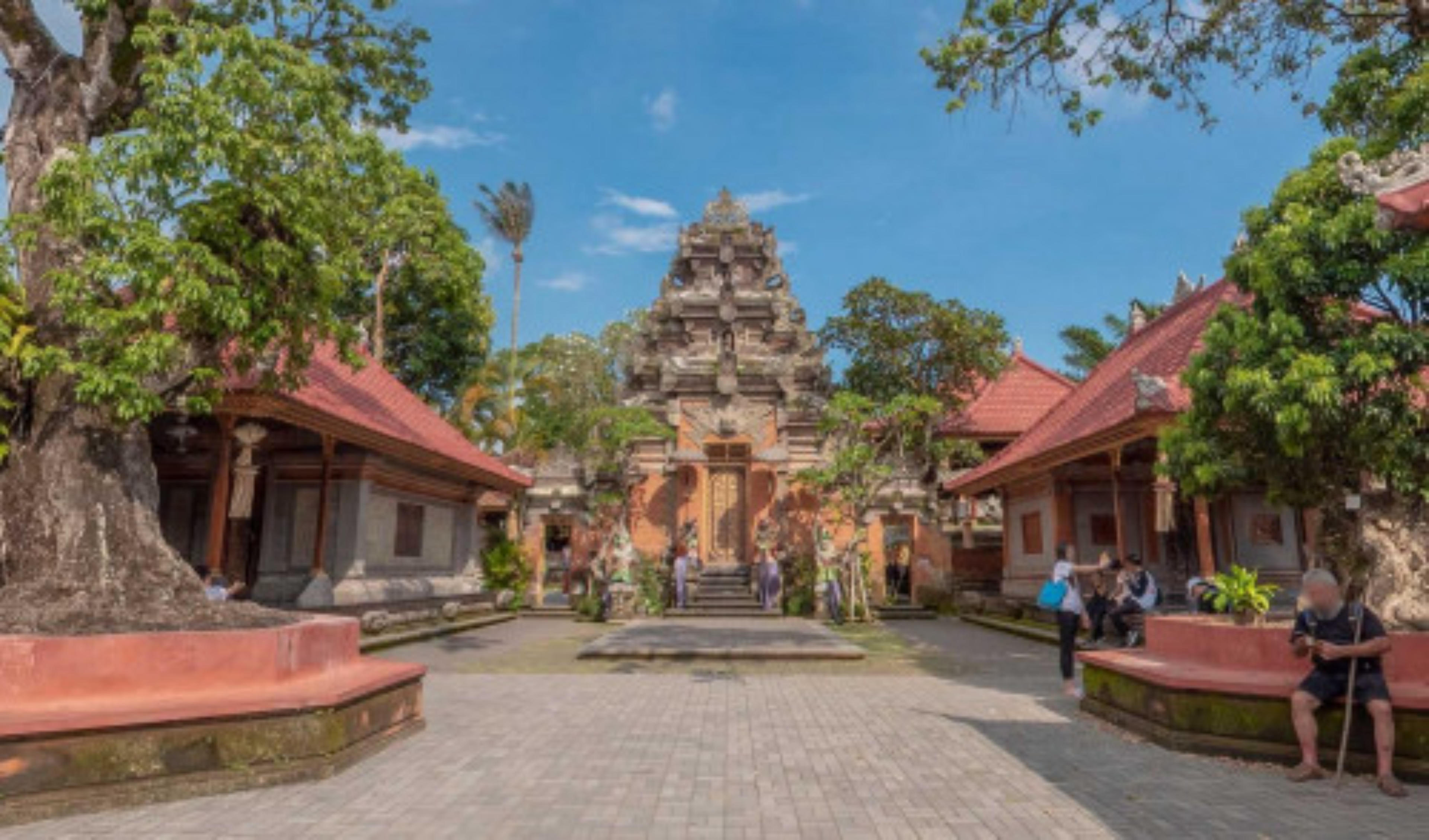 Ubud Palace virtual tour preview