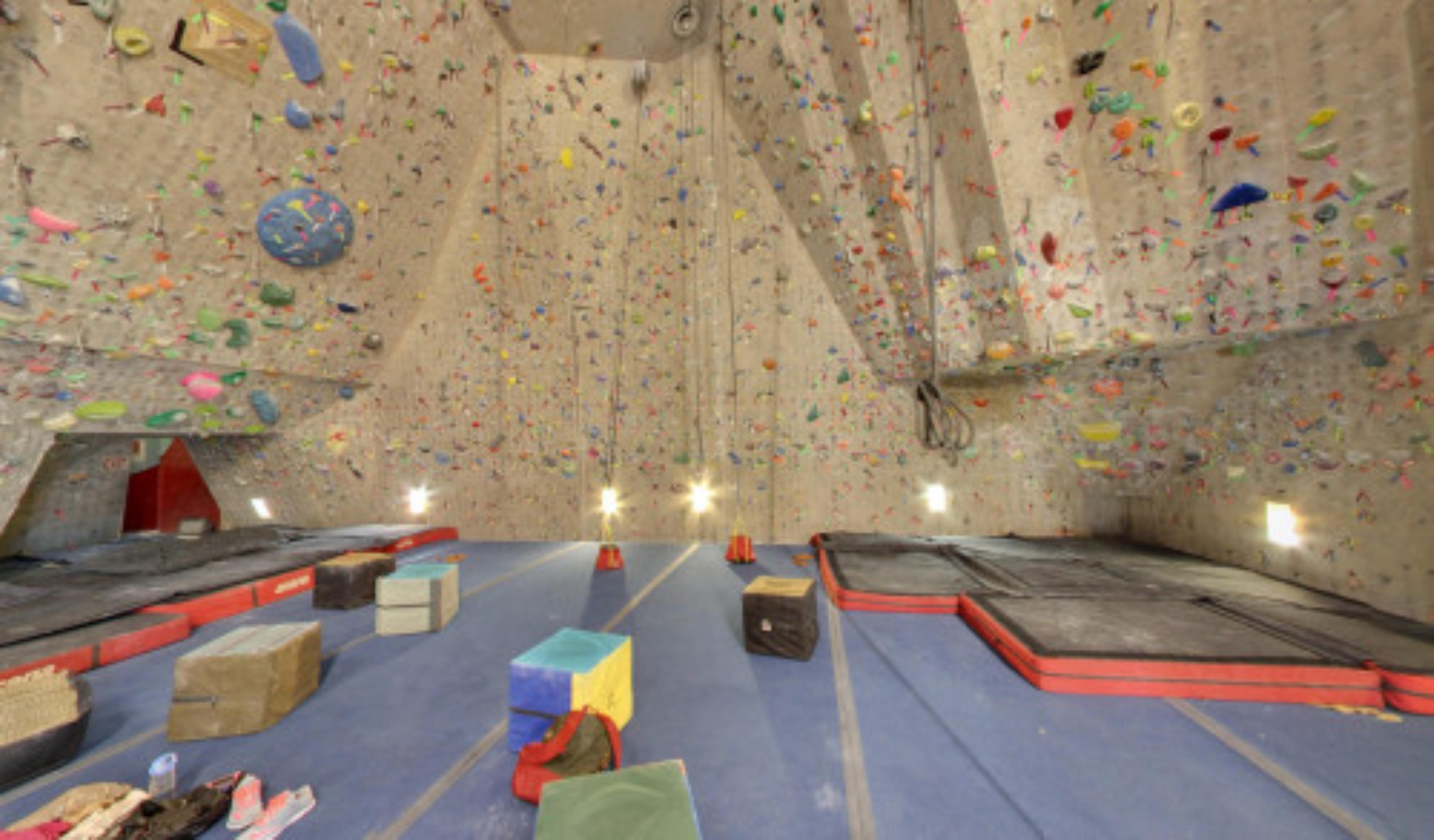Red Rock Climbing Center, Las Vegas, USA virtual tour preview