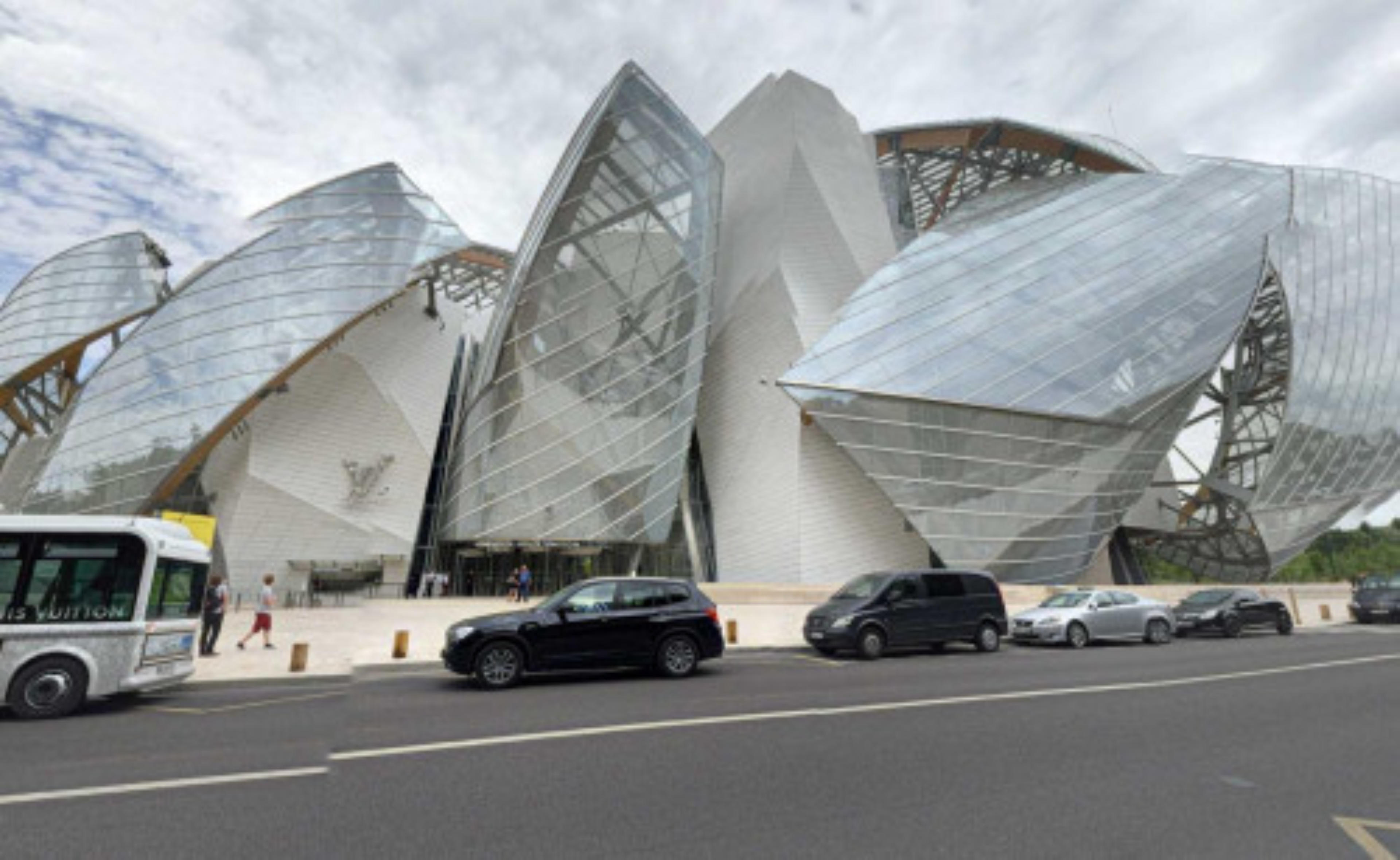 Louis Vuitton Foundation virtual tour preview