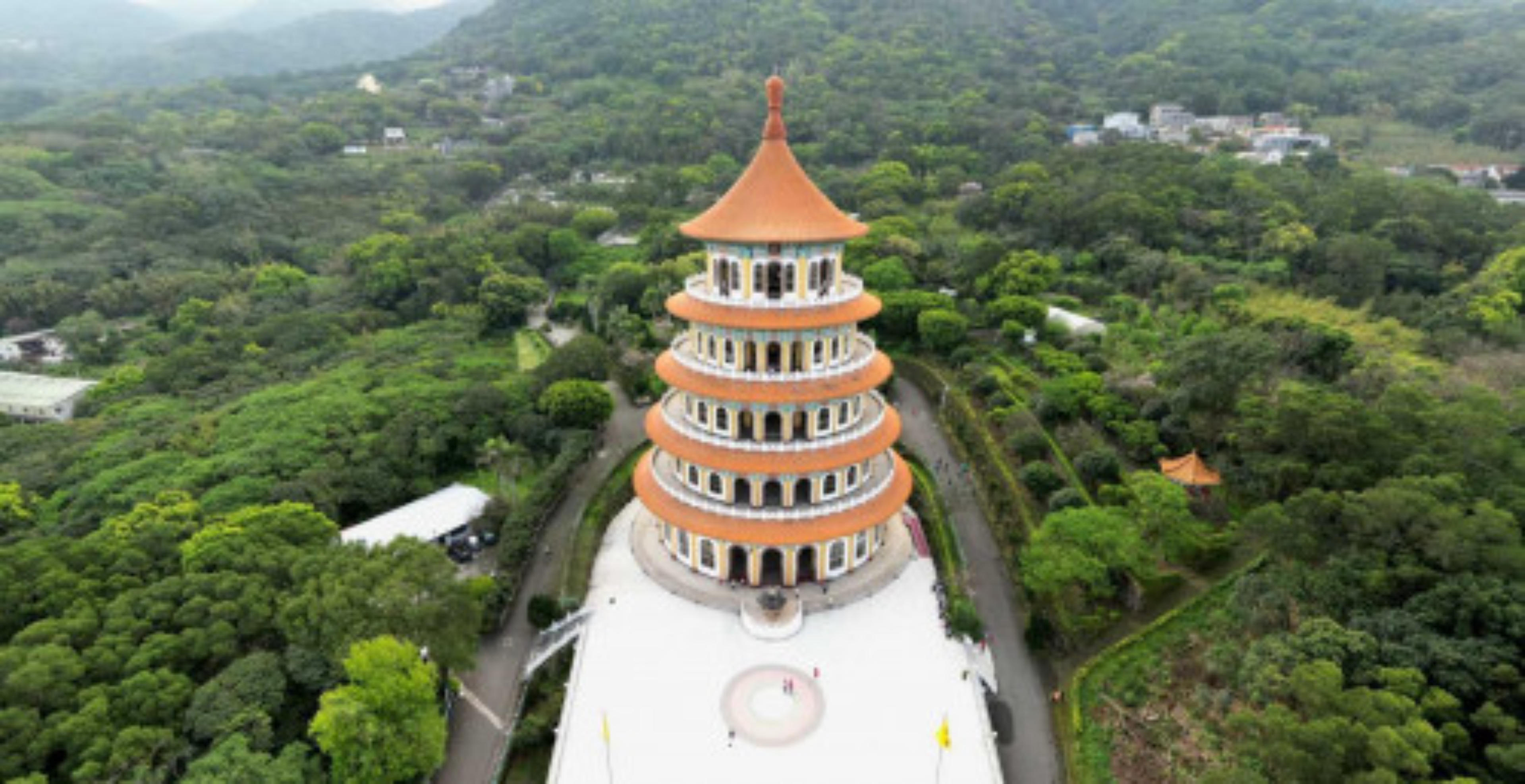 Wuji Tianyuan Temple virtual tour preview