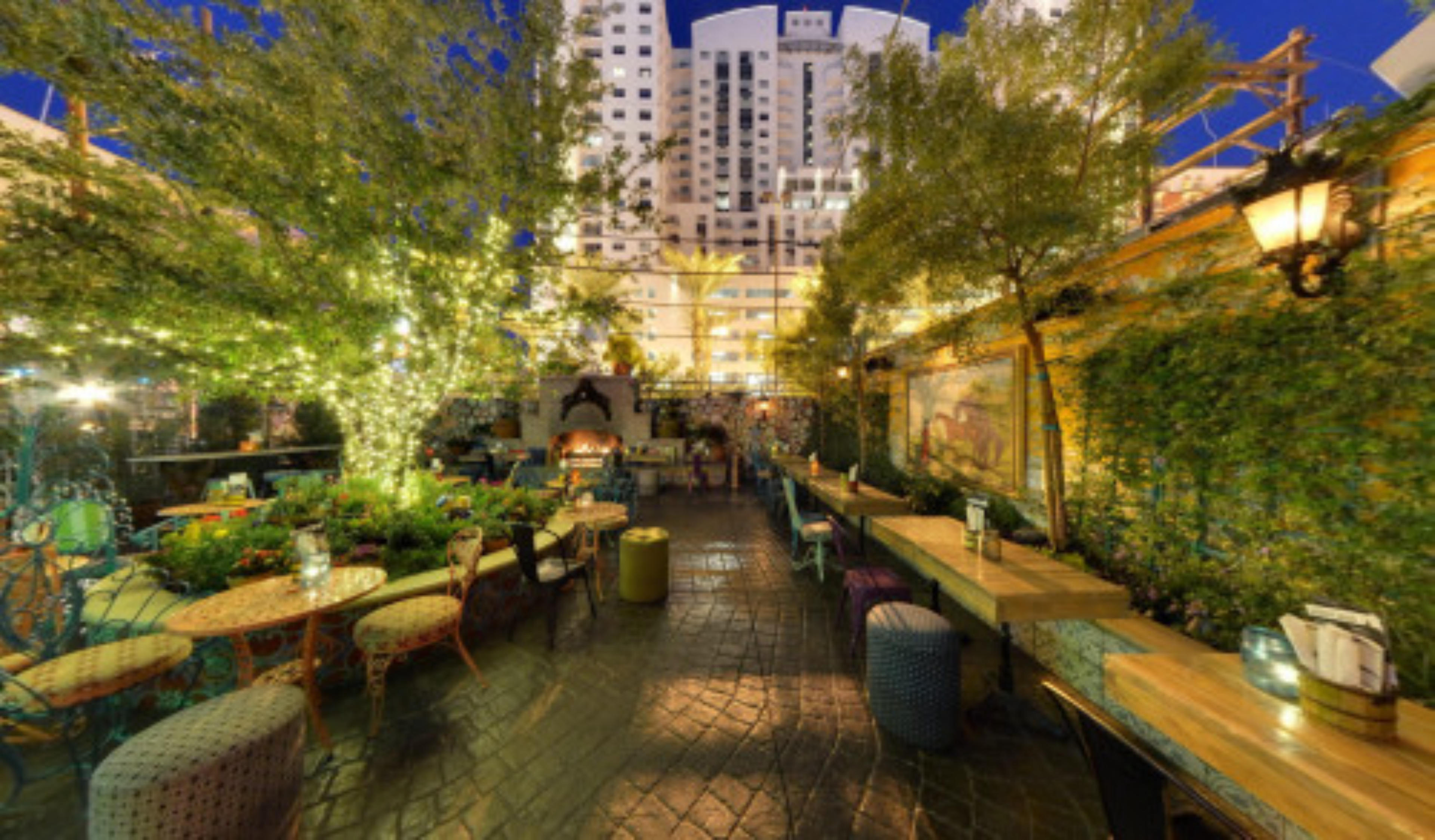 Park on Fremont, Las Vegas, USA virtual tour preview